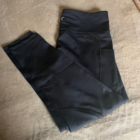 NWOT, Zyia Black Pocket Light n Tight Hi-Rise 7/8 - Picture 5 of 10